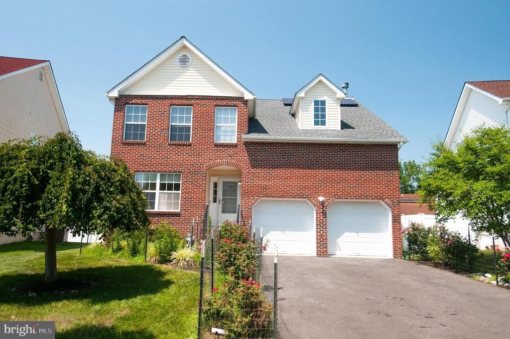 17 YORKSHIRE VILLAGE  LAWRENCE TOWNSHIP, NJ 