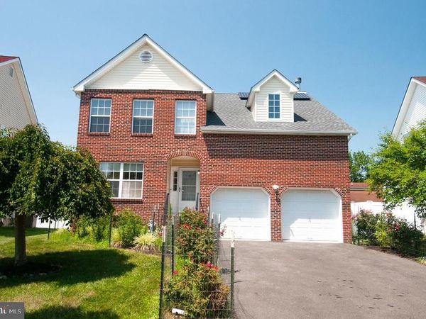 17 YORKSHIRE VILLAGE , LAWRENCE TOWNSHIP, NJ 08648