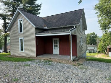 135 Mound Street, Sherrodsville, OH 44675