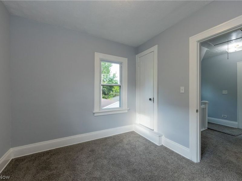 1677 Hillview Road , Cleveland, OH 44112 Photo 20