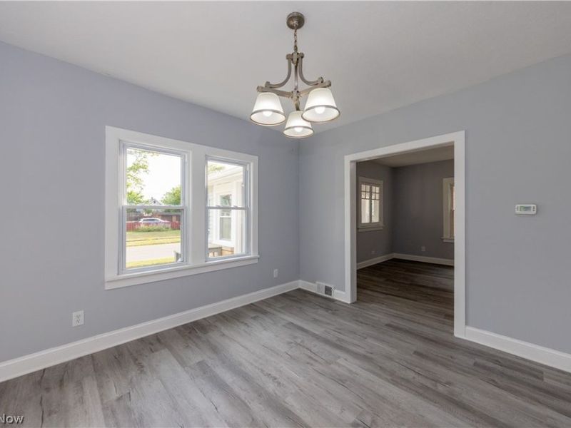 1677 Hillview Road , Cleveland, OH 44112 Photo 7