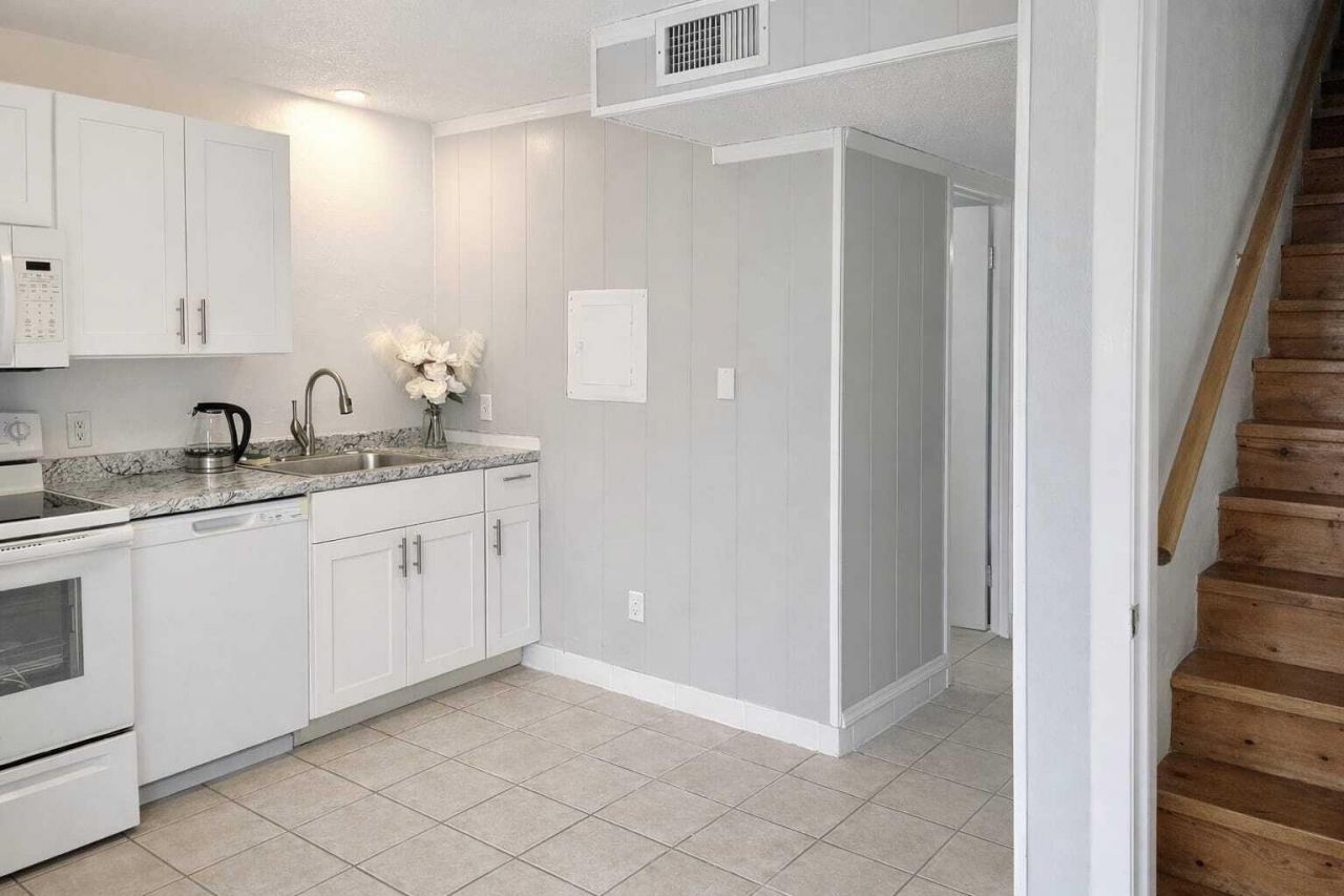 3314 Northside Drive, Unit APT 55, Key West, FL 33040 Photo
