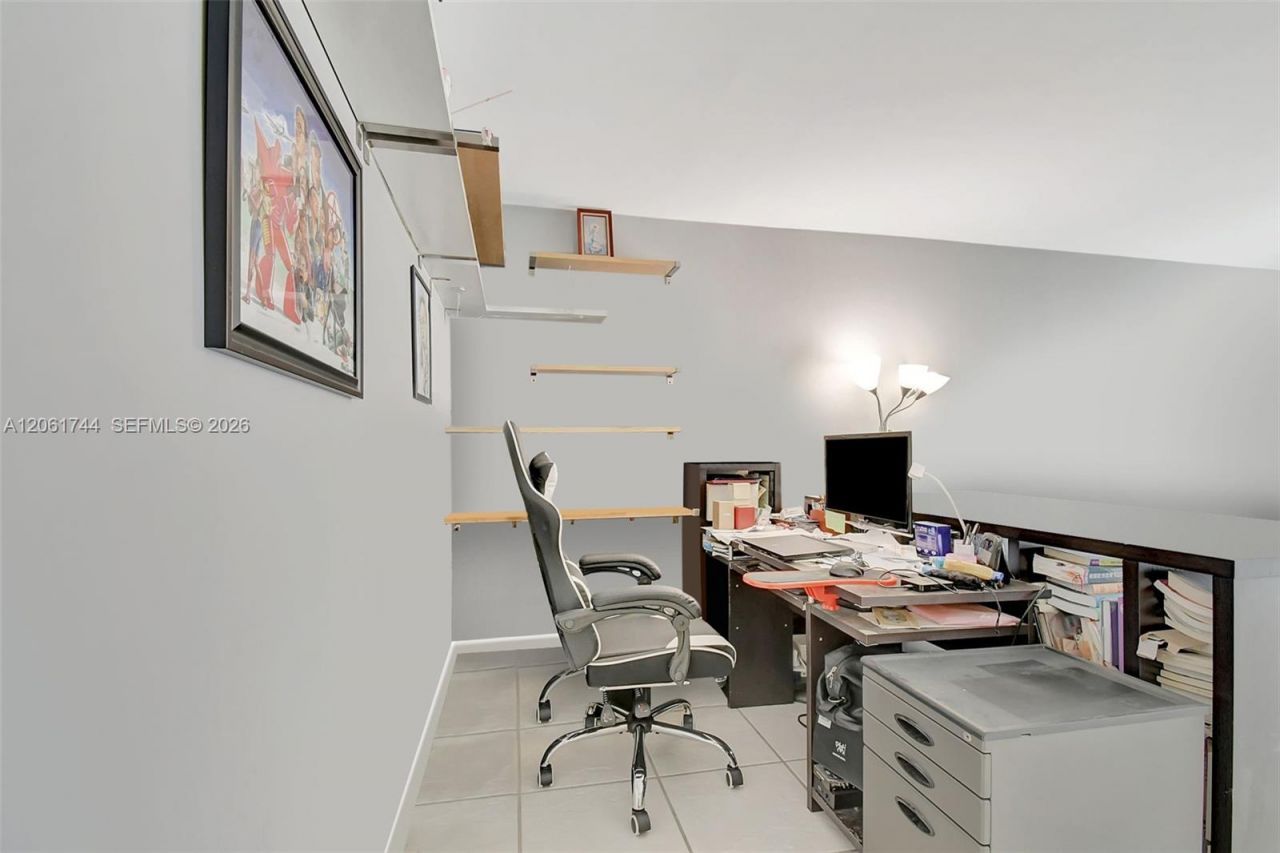 18051 Biscayne Blvd , Unit 801, Aventura, FL 33160 Photo