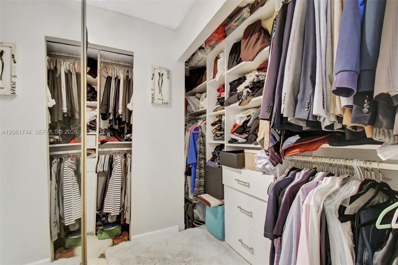 18051 Biscayne Blvd , Unit 801, Aventura, FL 33160 Photo