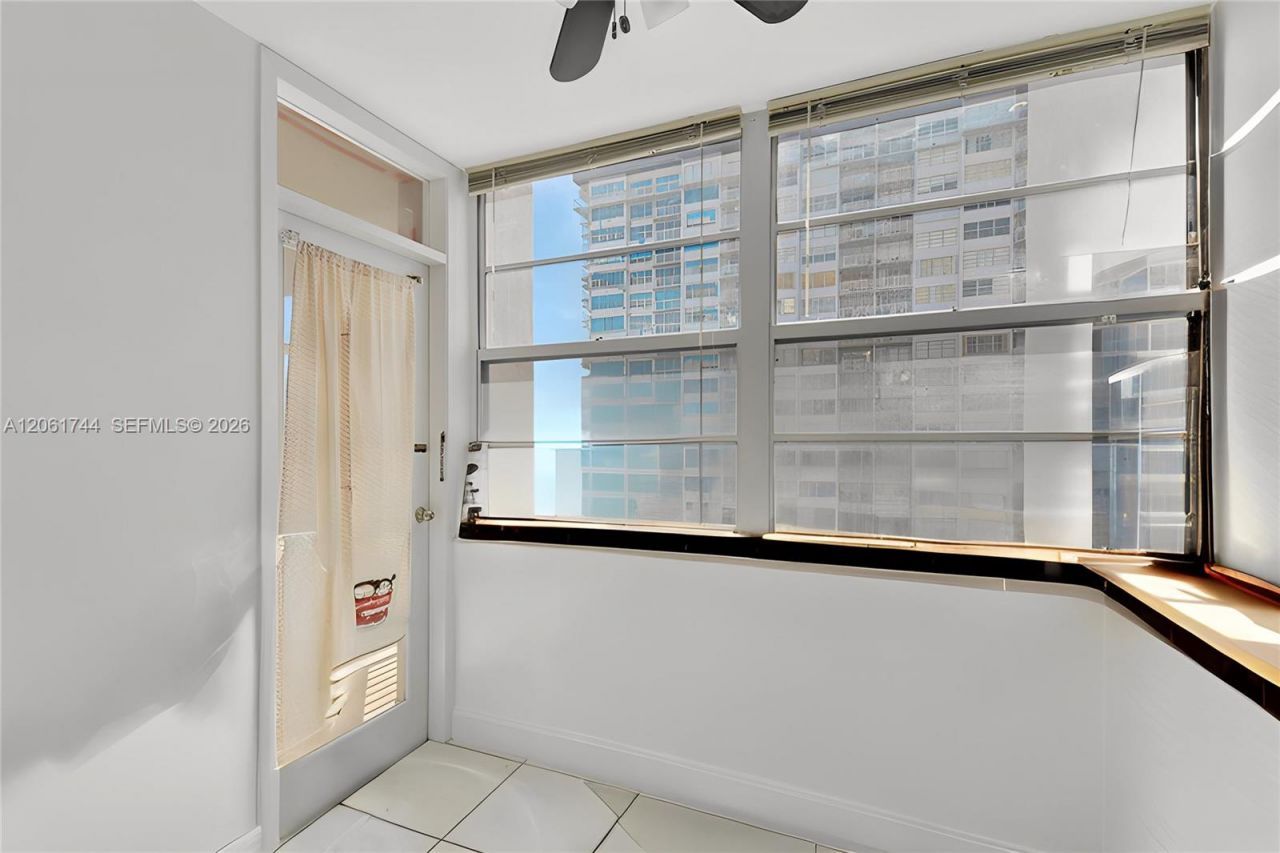 18051 Biscayne Blvd , Unit 801, Aventura, FL 33160 Photo