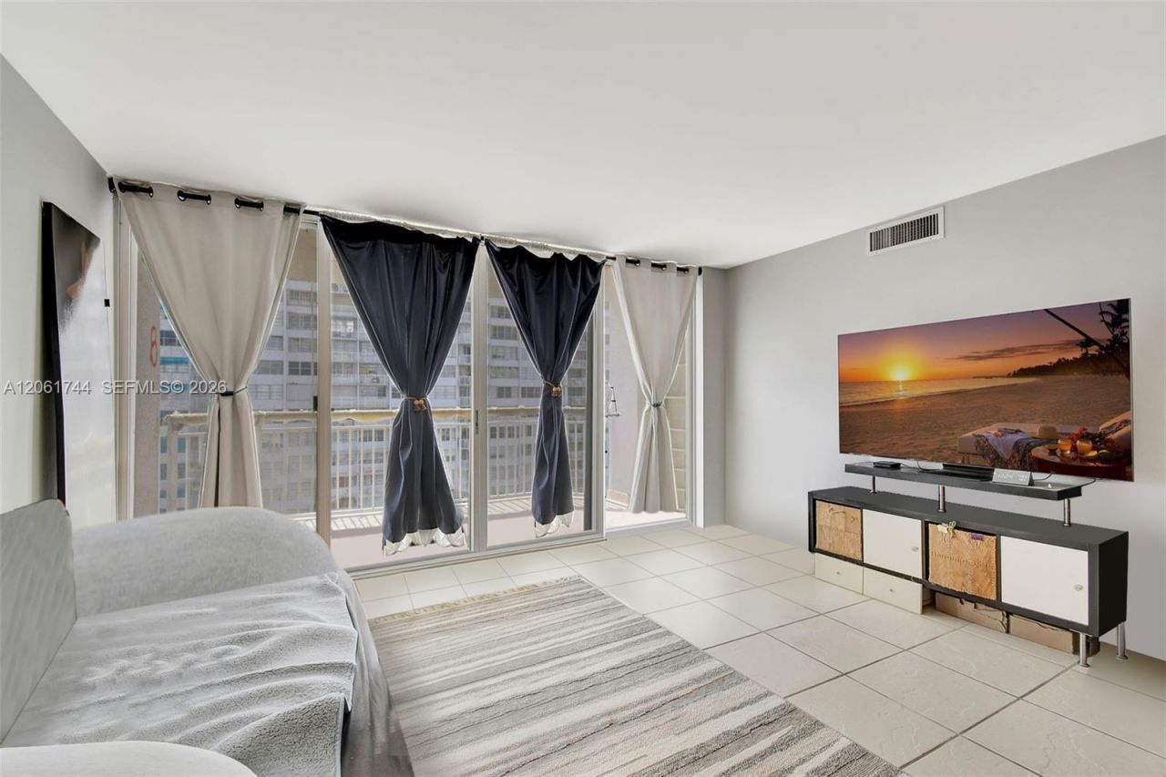 18051 Biscayne Blvd , Unit 801, Aventura, FL 33160 Photo