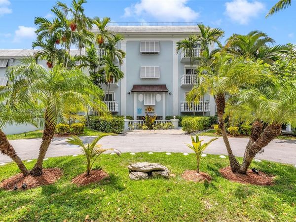 1150 Madruga Ave , Unit A304, Coral Gables, FL 33146