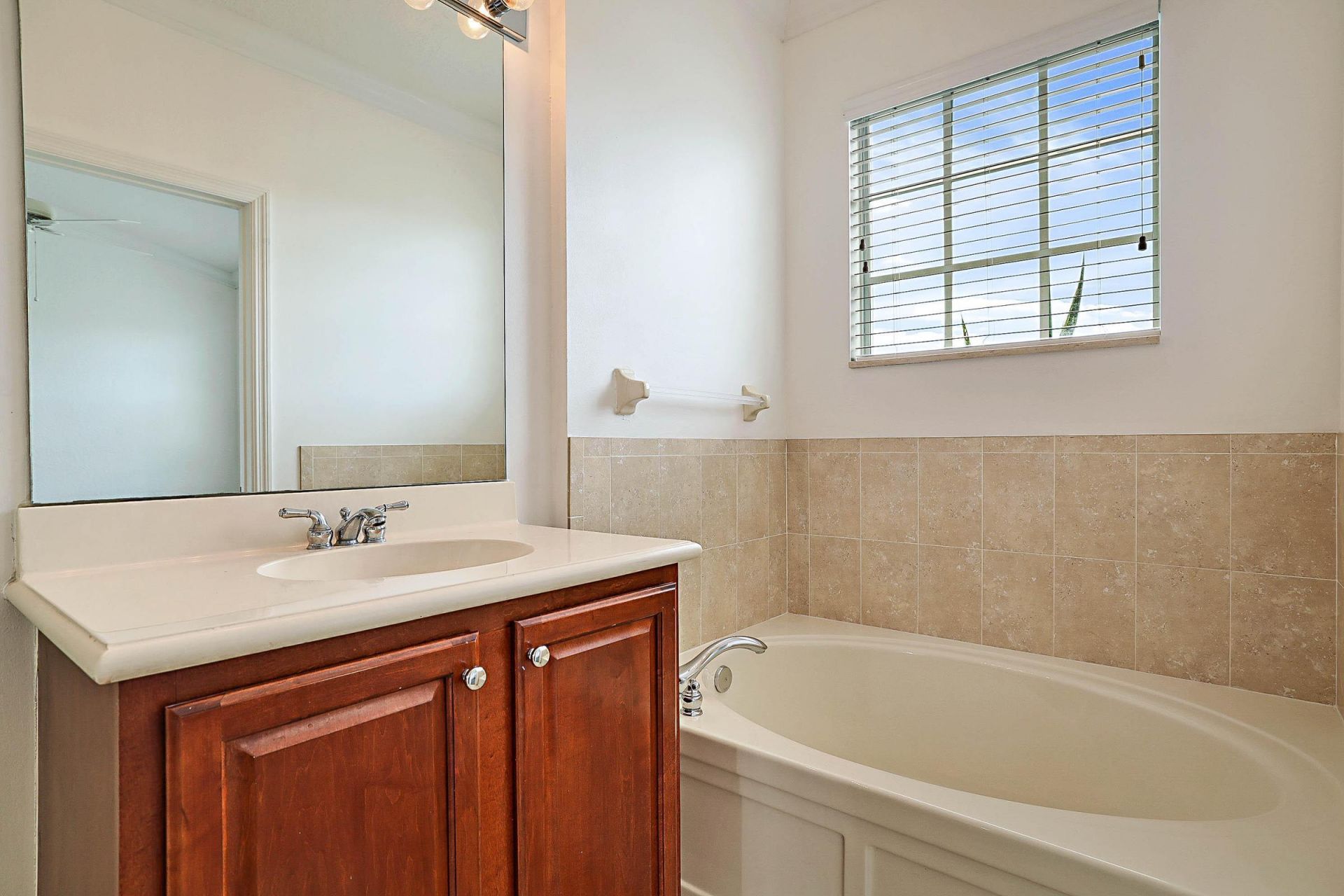 241 E Thatch Palm Circle E, Jupiter, FL 33458 Photo