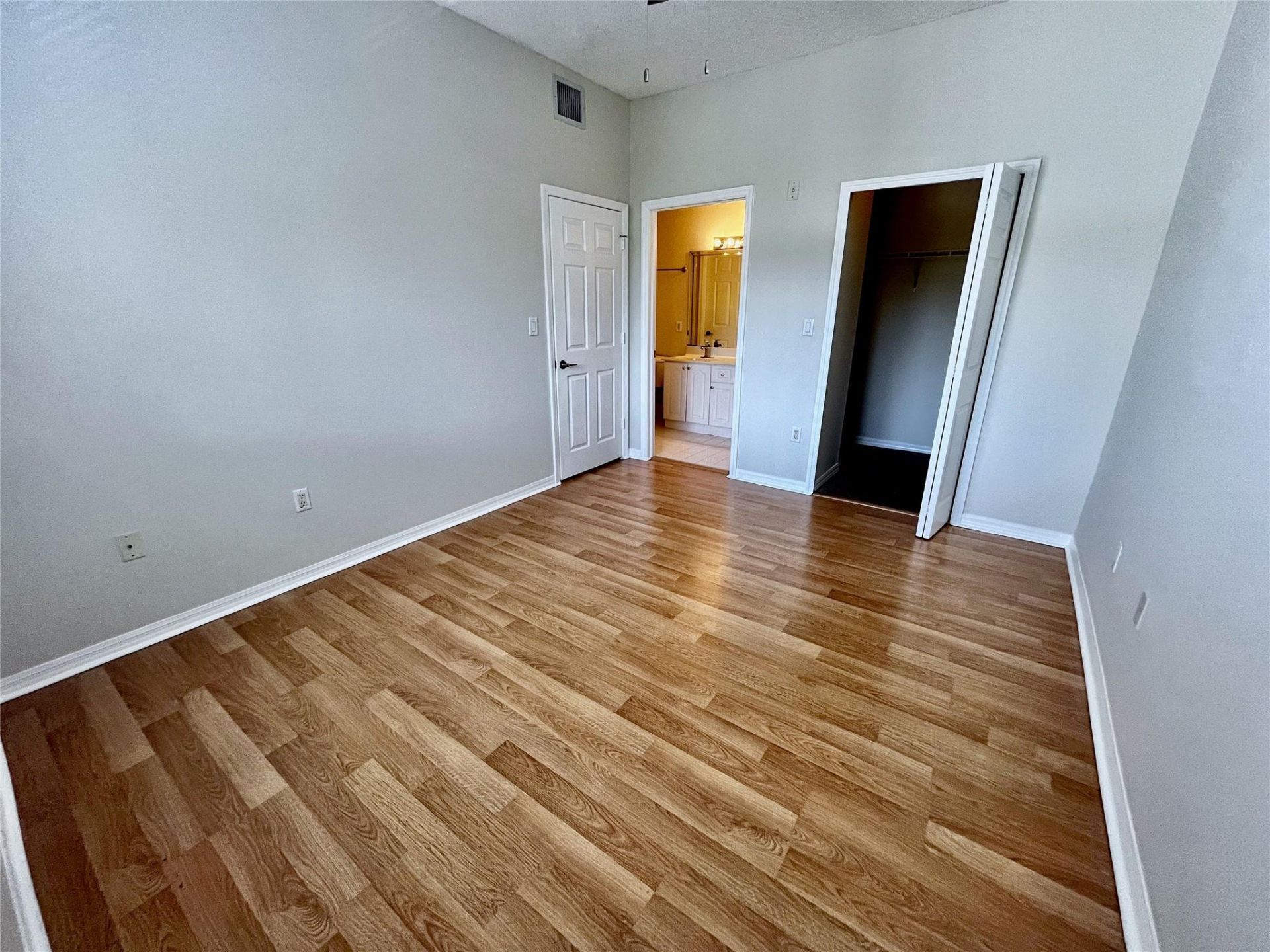 7085 Nova Drive, Unit 311, Davie, FL 33317 Photo