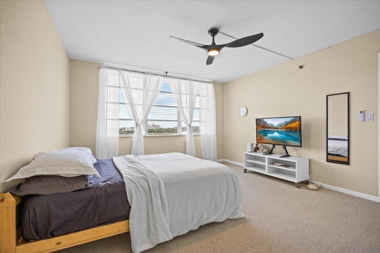 3100 W Rolling Hills Circle, Unit 707, Davie, FL 33328 Photo