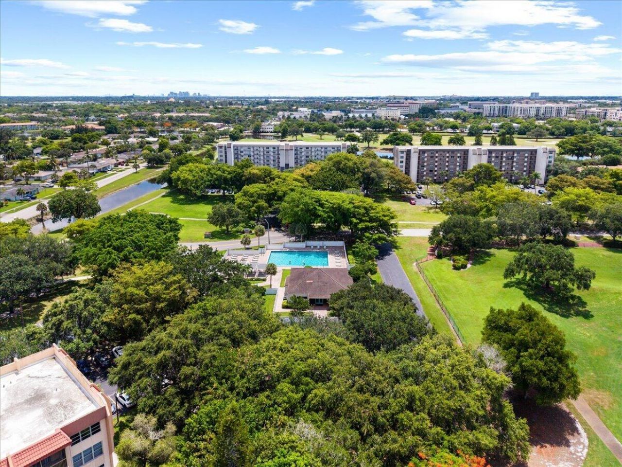 3100 W Rolling Hills Circle, Unit 707, Davie, FL 33328 Photo