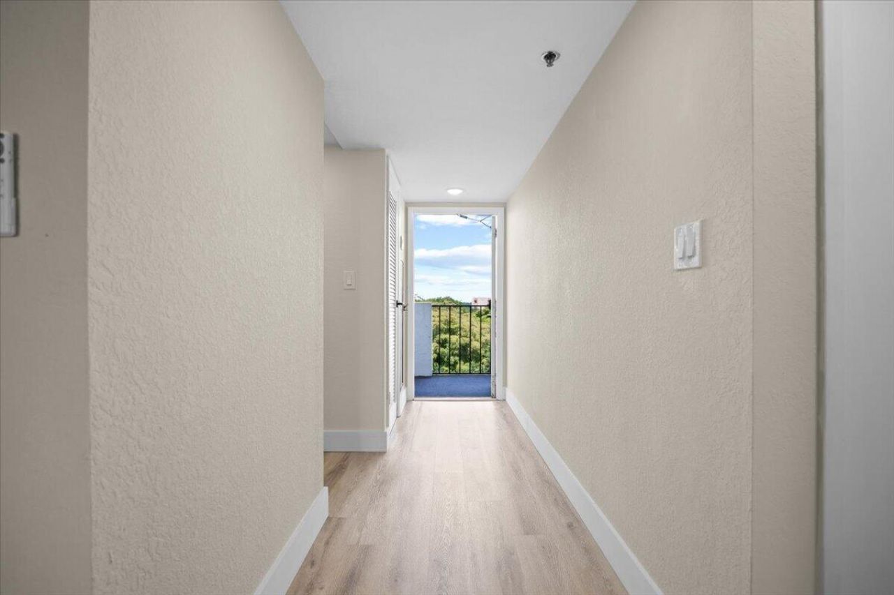 3100 W Rolling Hills Circle, Unit 707, Davie, FL 33328 Photo