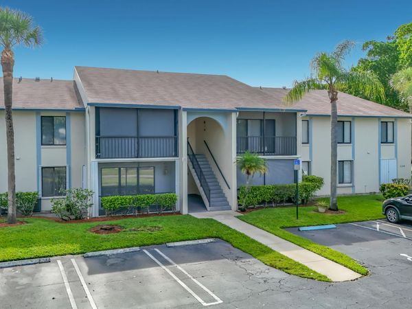 1104 GREEN PINE, Unit E1, West Palm Beach, FL 33409