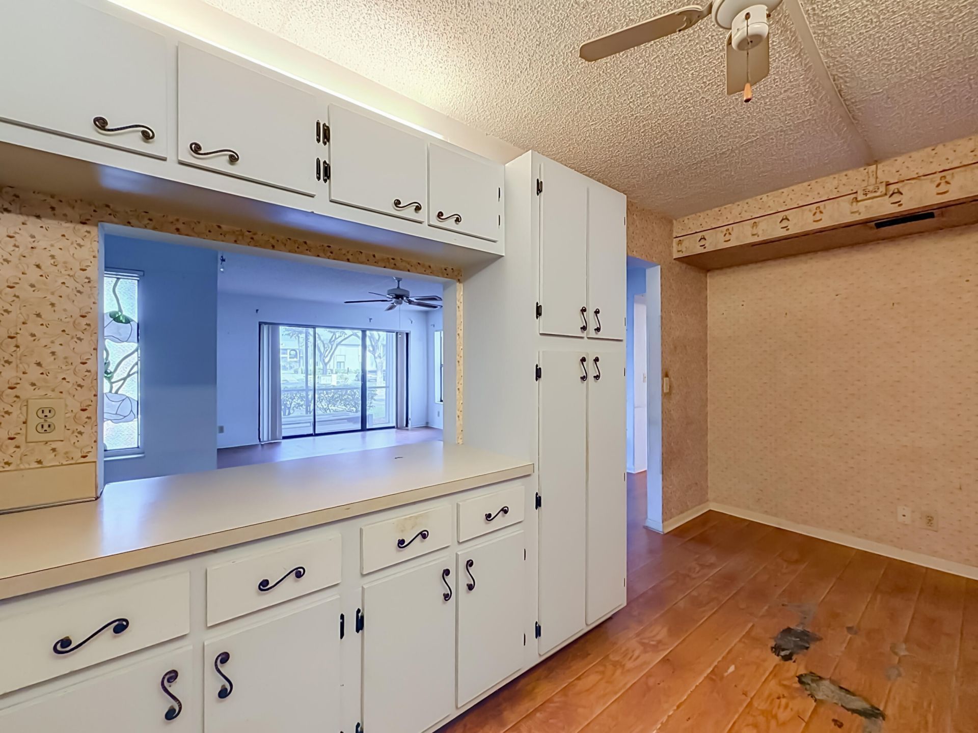 1104 Green Pine, Unit E1, West Palm Beach, FL 33409 Photo