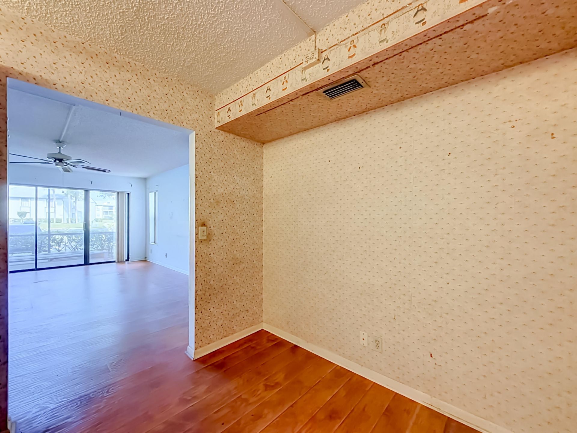 1104 Green Pine, Unit E1, West Palm Beach, FL 33409 Photo
