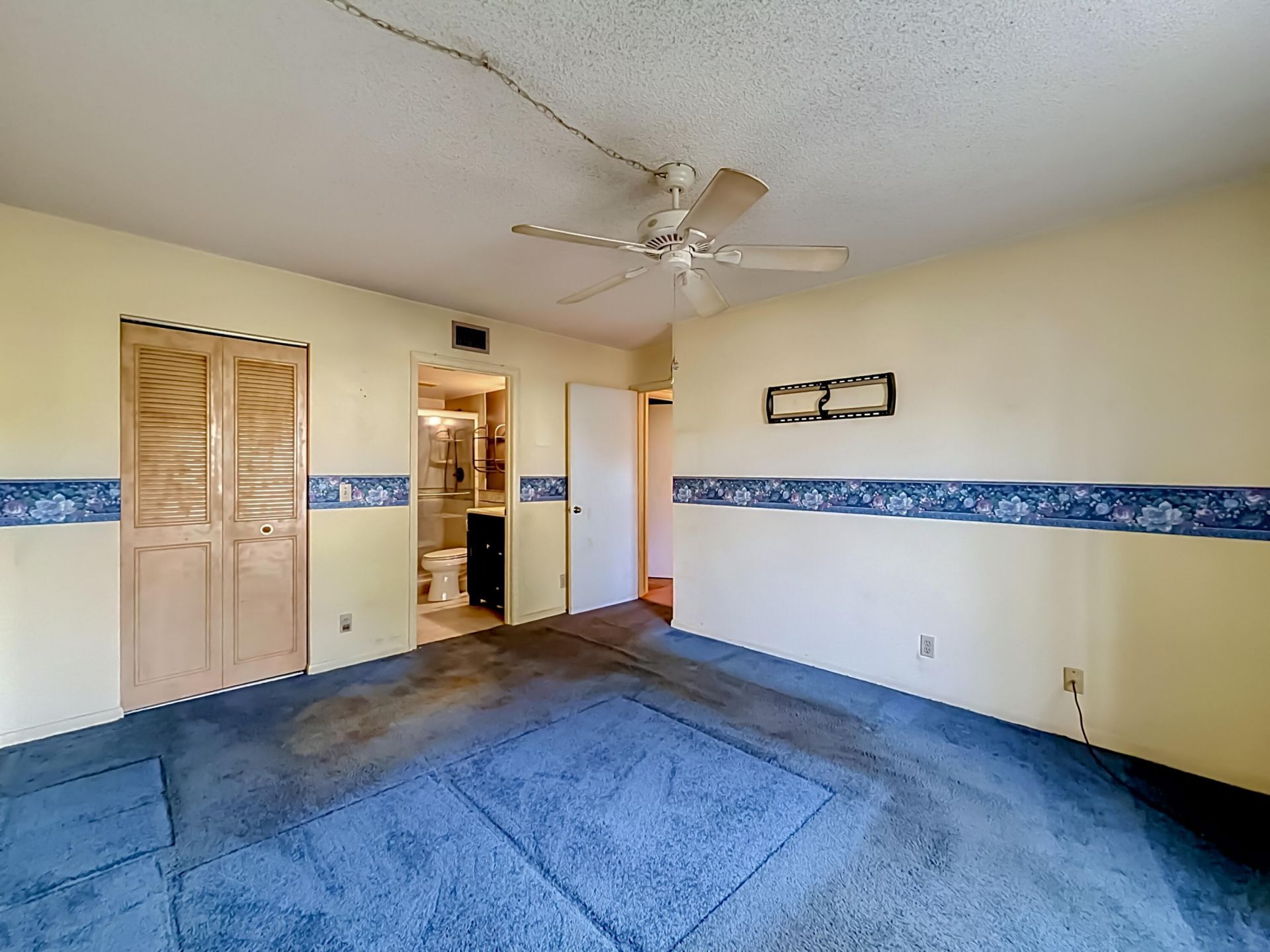 1104 Green Pine, Unit E1, West Palm Beach, FL 33409 Photo