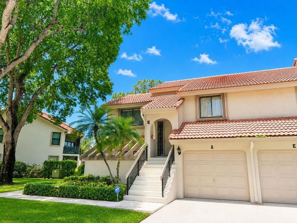 5751 Coach House Circle, Unit E, Boca Raton, FL 33486