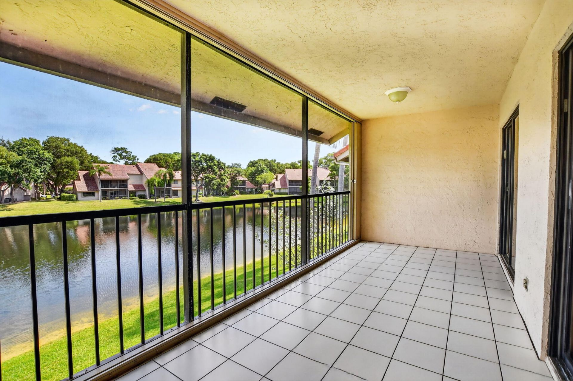 5751 Coach House Circle, Unit E, Boca Raton, FL 33486 Photo
