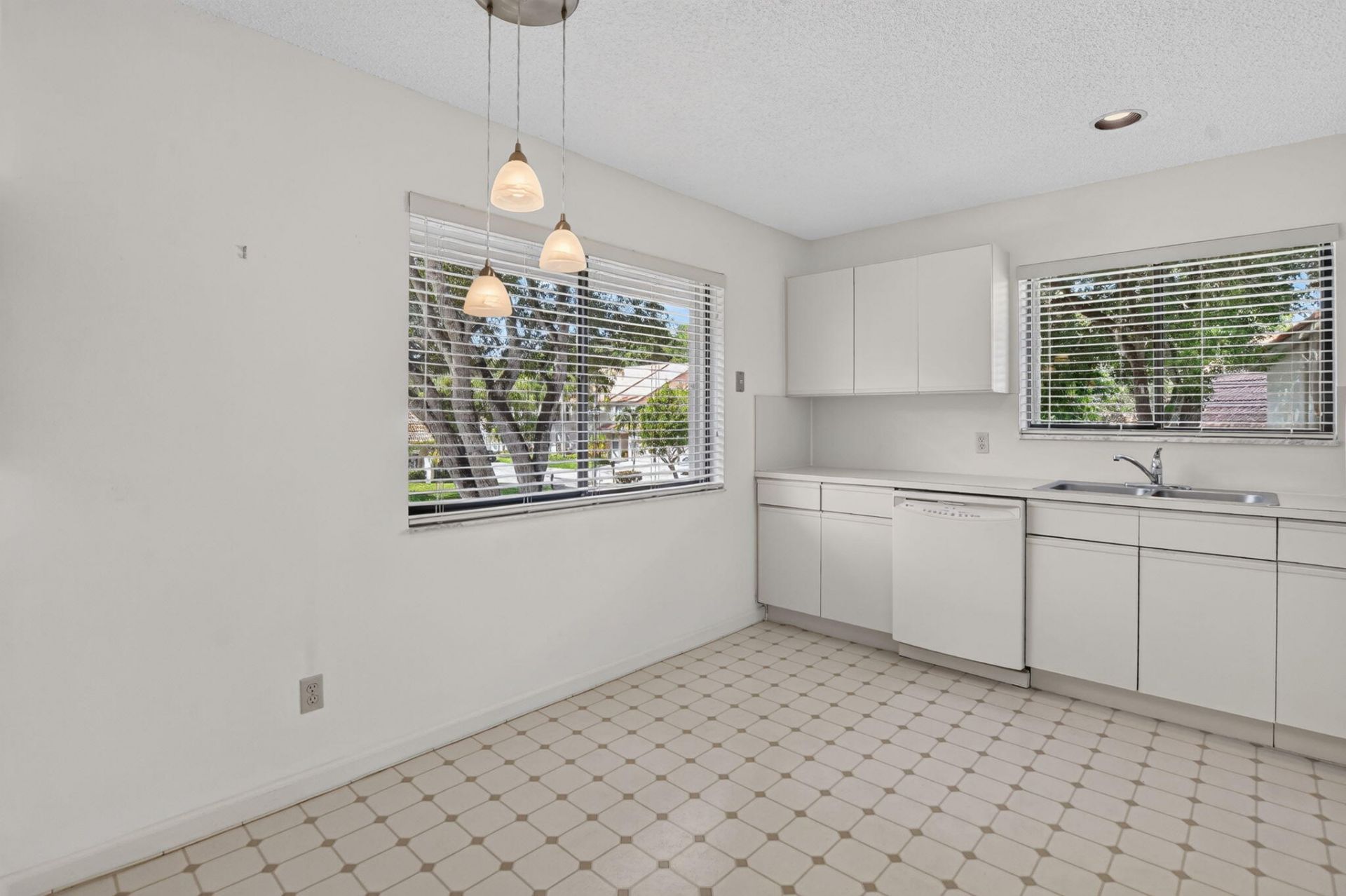 5751 Coach House Circle, Unit E, Boca Raton, FL 33486 Photo
