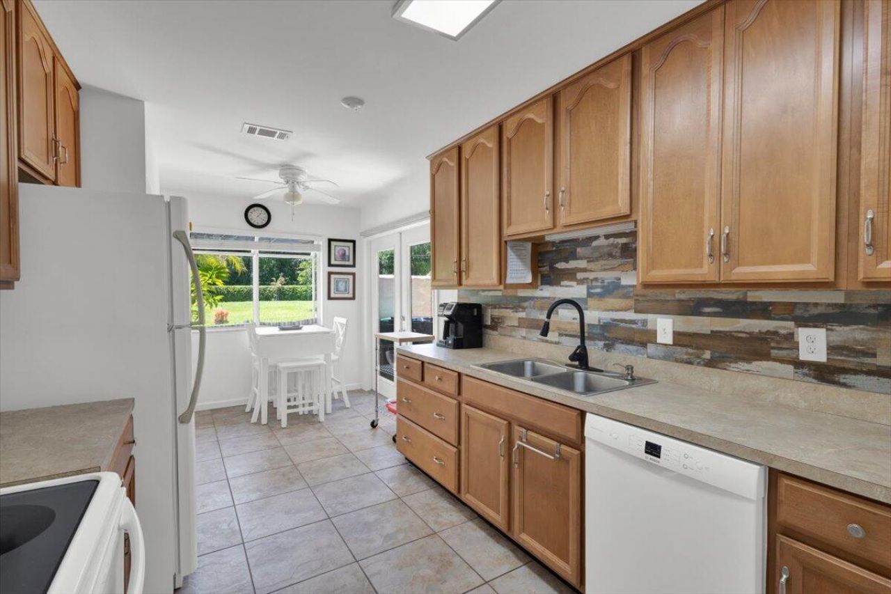 3303 SE Sandpiper Circle, Port Saint Lucie, FL 34952 Photo