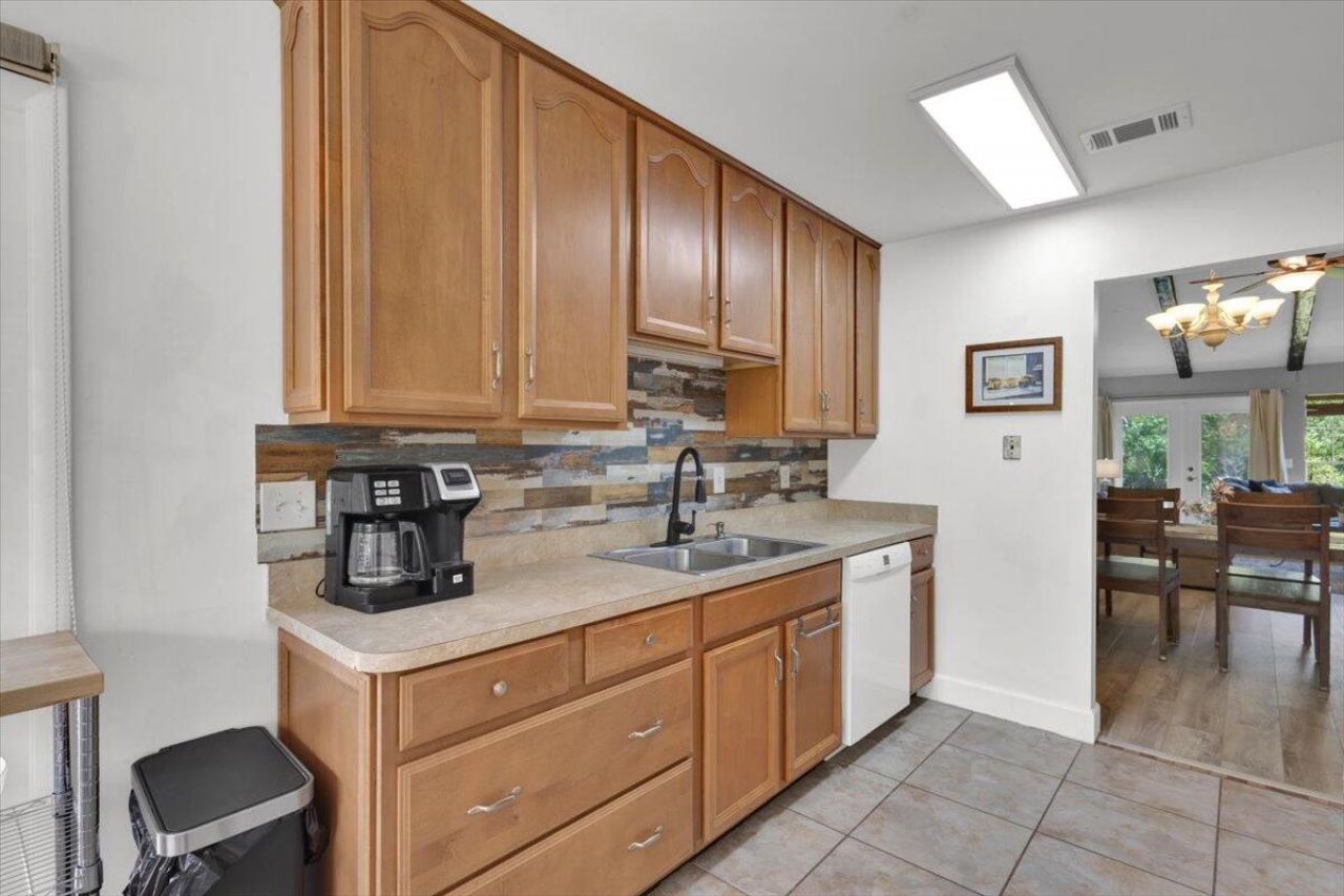 3303 SE Sandpiper Circle, Port Saint Lucie, FL 34952 Photo