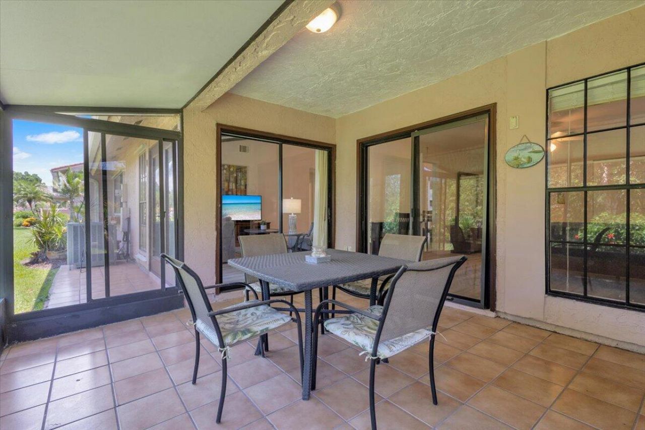 3303 SE Sandpiper Circle, Port Saint Lucie, FL 34952 Photo
