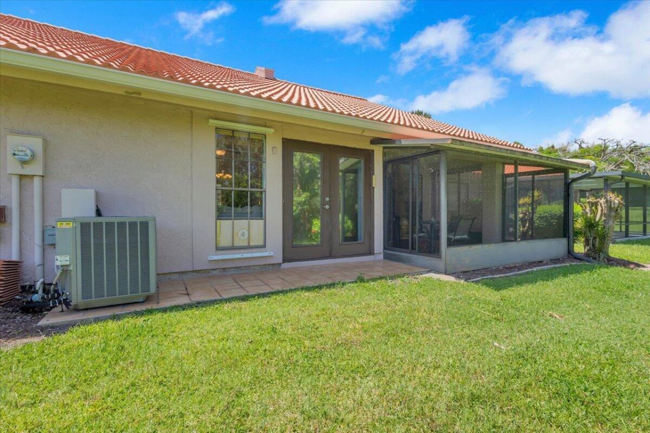 3303 SE Sandpiper Circle, Port Saint Lucie, FL 34952 Photo