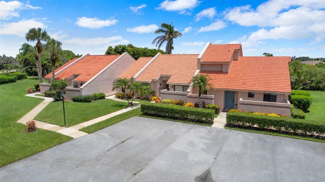 3303 SE Sandpiper Circle, Port Saint Lucie, FL 34952 Photo