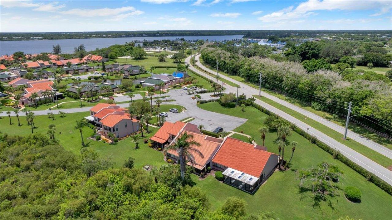 3303 SE Sandpiper Circle, Port Saint Lucie, FL 34952 Photo