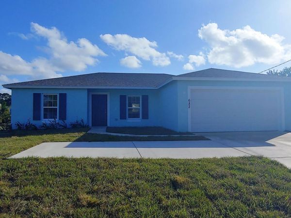 682 SW PAAR Drive, Port St. Lucie, FL 34953