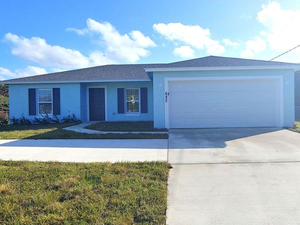 682 SW PAAR Drive, Port St. Lucie, FL 34953