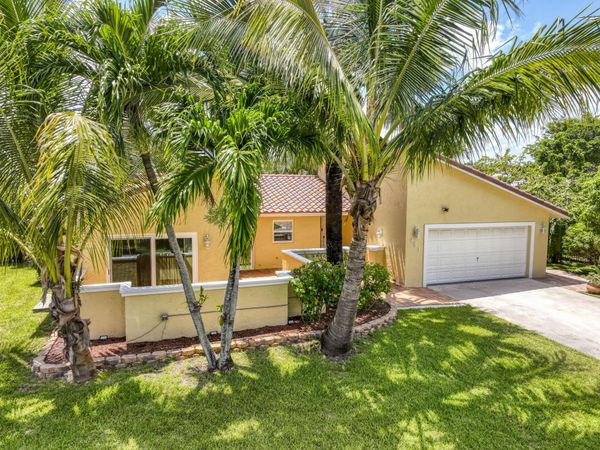 461 NW 47th Avenue, Deerfield Beach, FL 33442