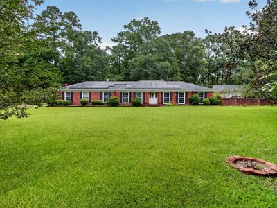 124 Axtell Drive, Summerville, SC 29485