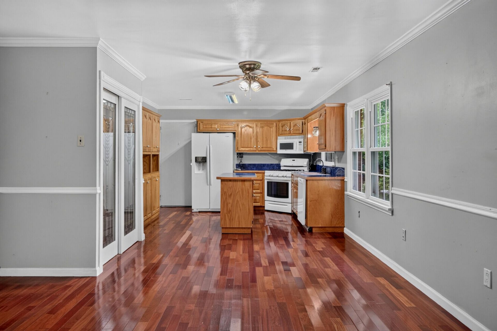 124 Axtell Drive Photo 15