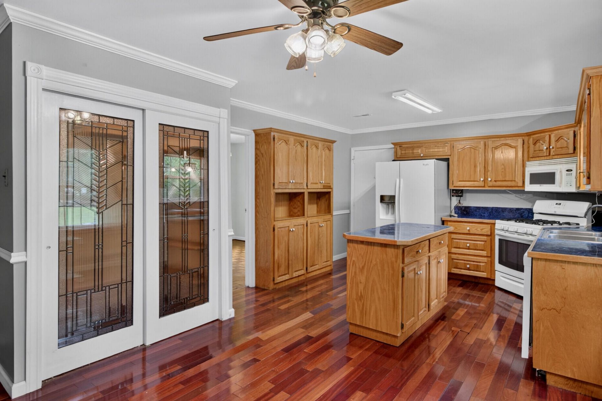 124 Axtell Drive Photo 16