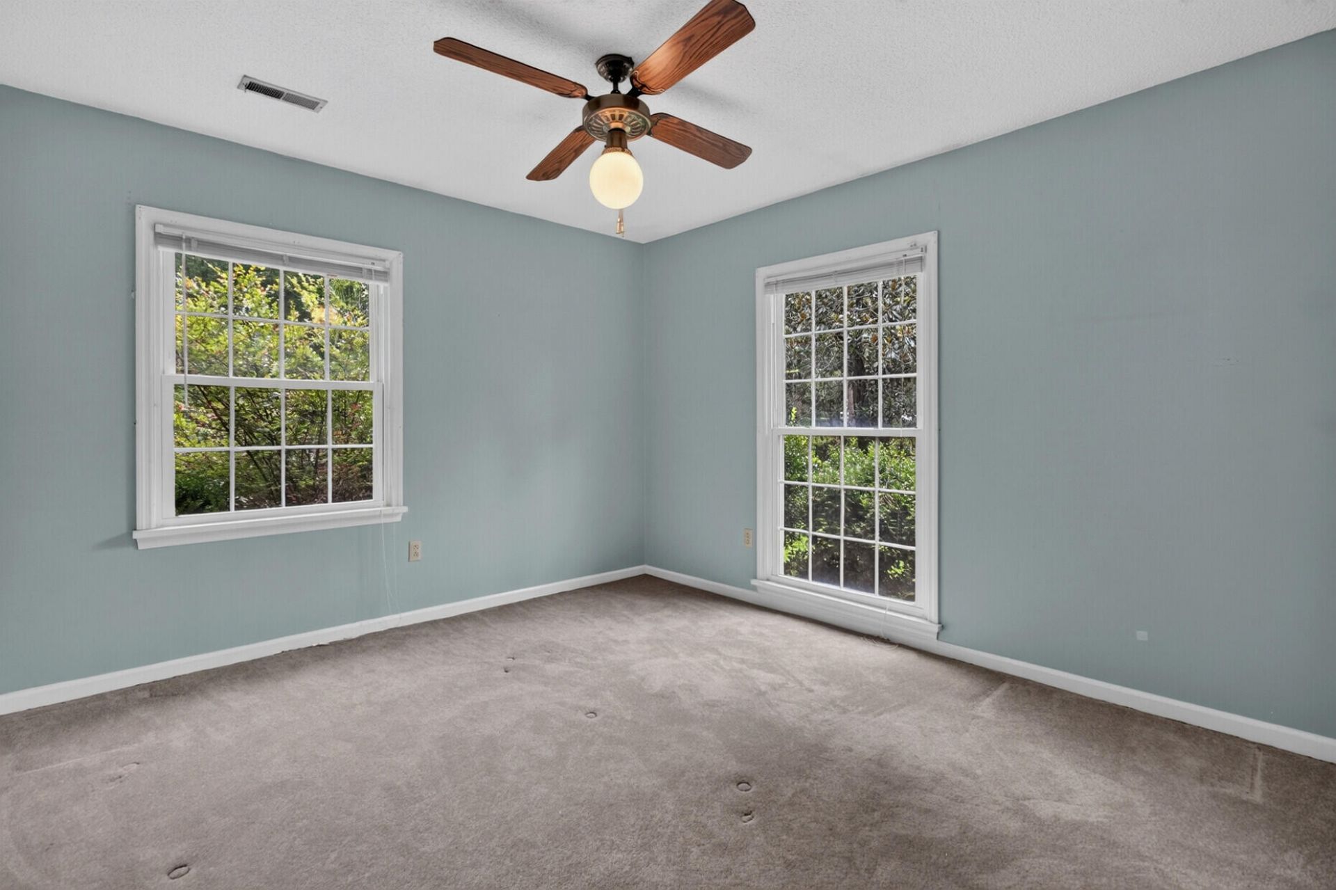 124 Axtell Drive Photo 24