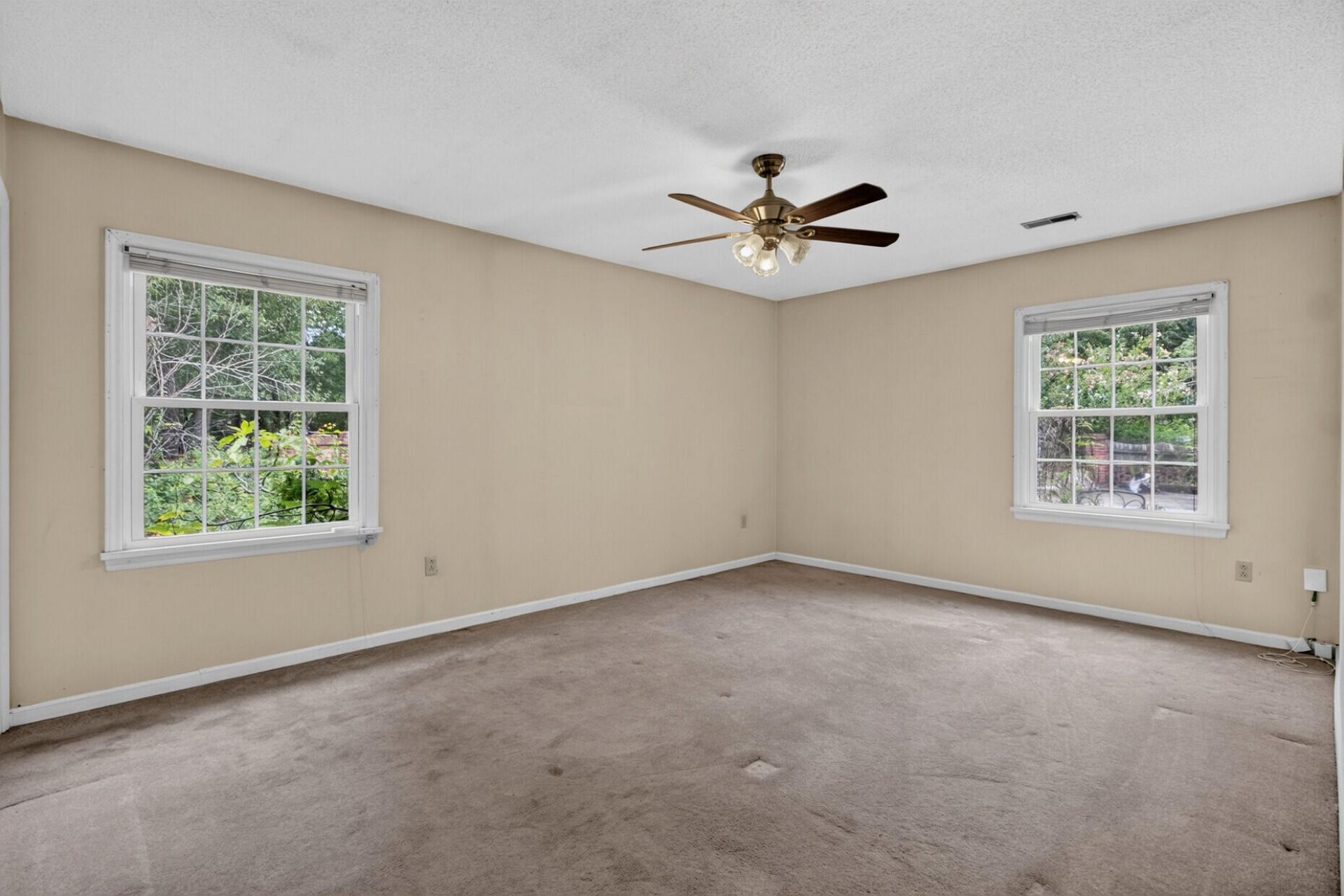 124 Axtell Drive Photo 26