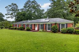 124 Axtell Drive photo 4