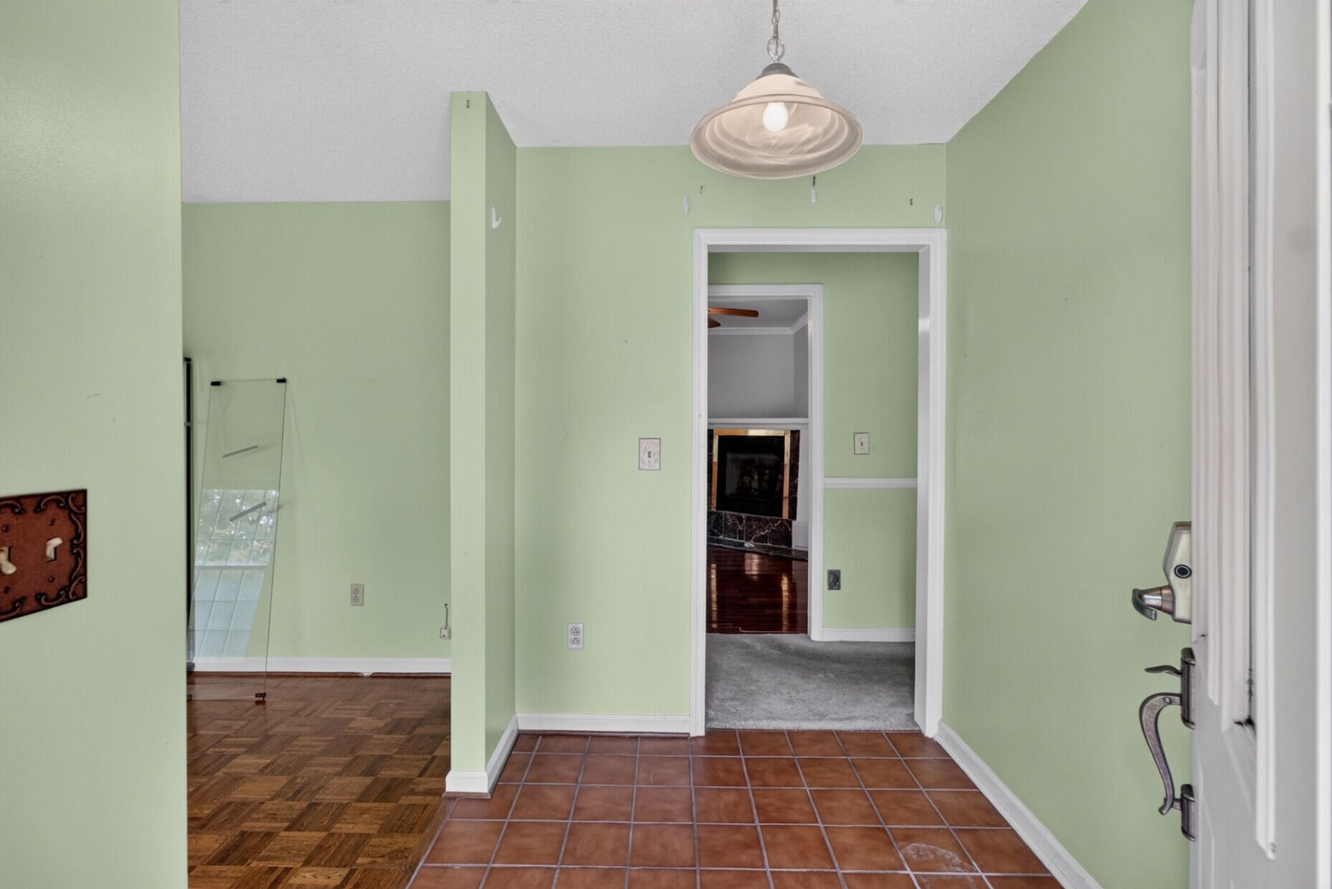 124 Axtell Drive Photo 7