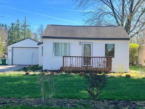 33503 Stocker Street, Farmington Hills, Mi 48335