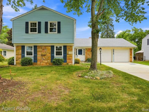 2975 Hill Drive, Troy, Mi 48085