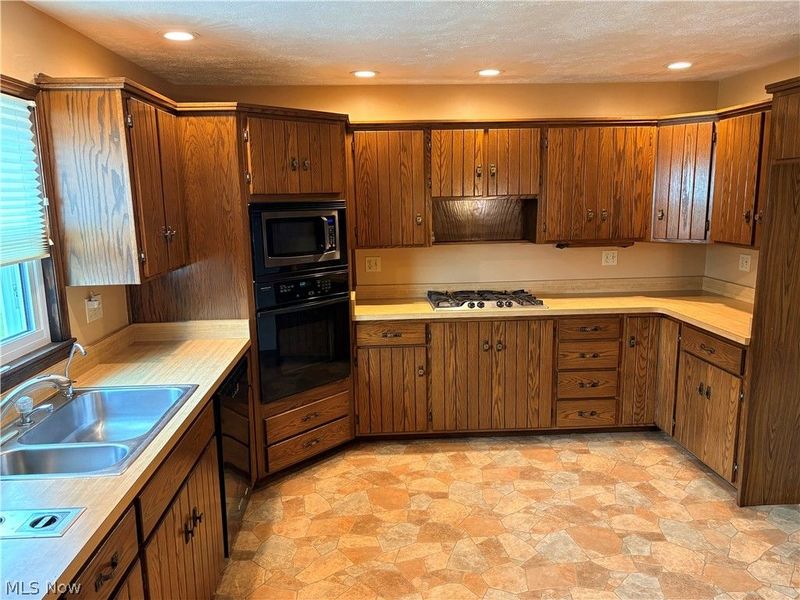 47690 Watson Road, Saint Clairsville, OH 43950 Photo 8