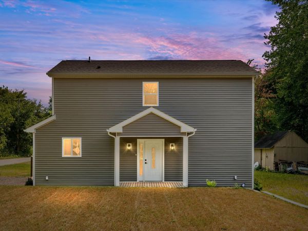 9755 Portage Trail, White Lake, MI 48386