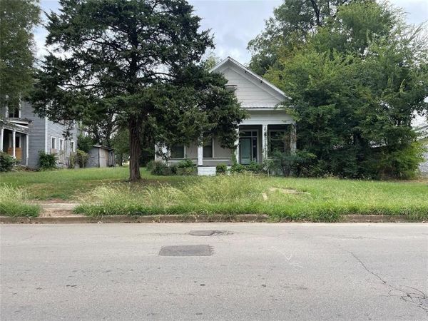 317 SE 6th, Paris, TX 75460