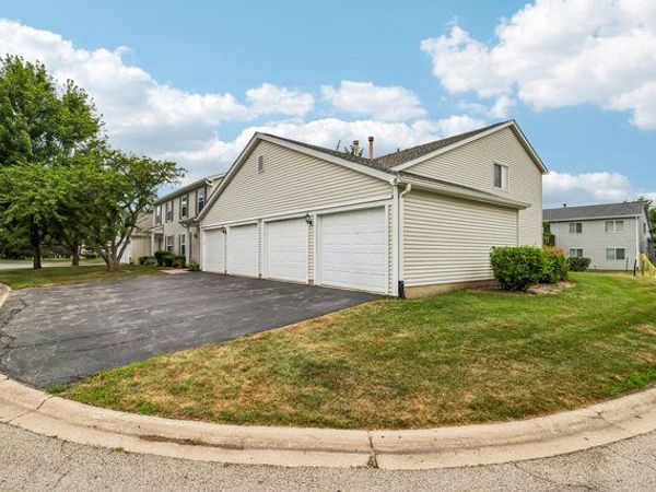 657 Thorntree Court , Unit C2, Bartlett, IL 60103