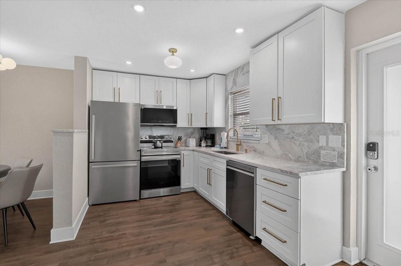 5830 Midnight Pass Road, Unit 43, Sarasota, FL 34242 Photo