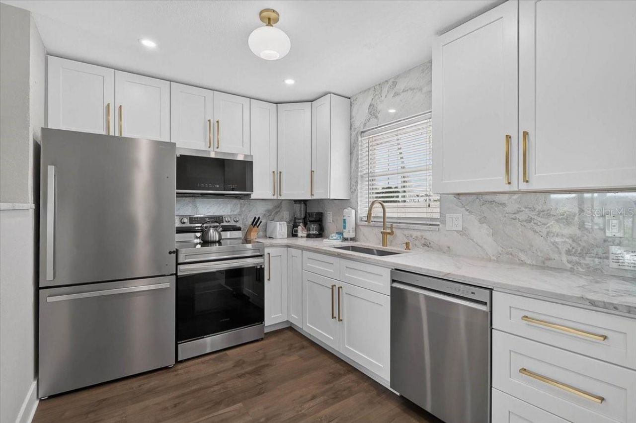 5830 Midnight Pass Road, Unit 43, Sarasota, FL 34242 Photo