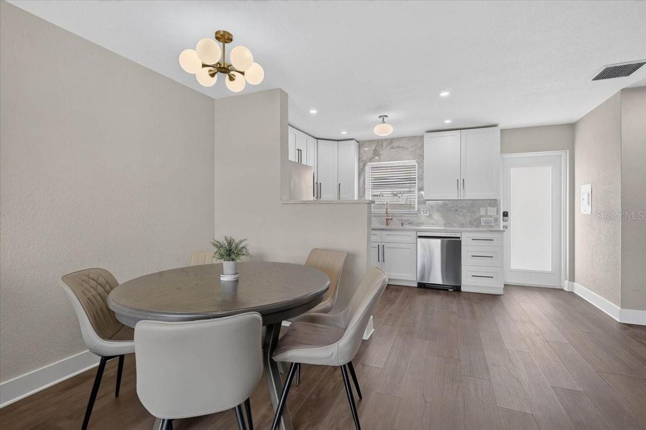 5830 Midnight Pass Road, Unit 43, Sarasota, FL 34242 Photo