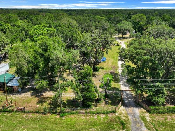 9922 ROCKHILL ROAD , THONOTOSASSA, FL 33592