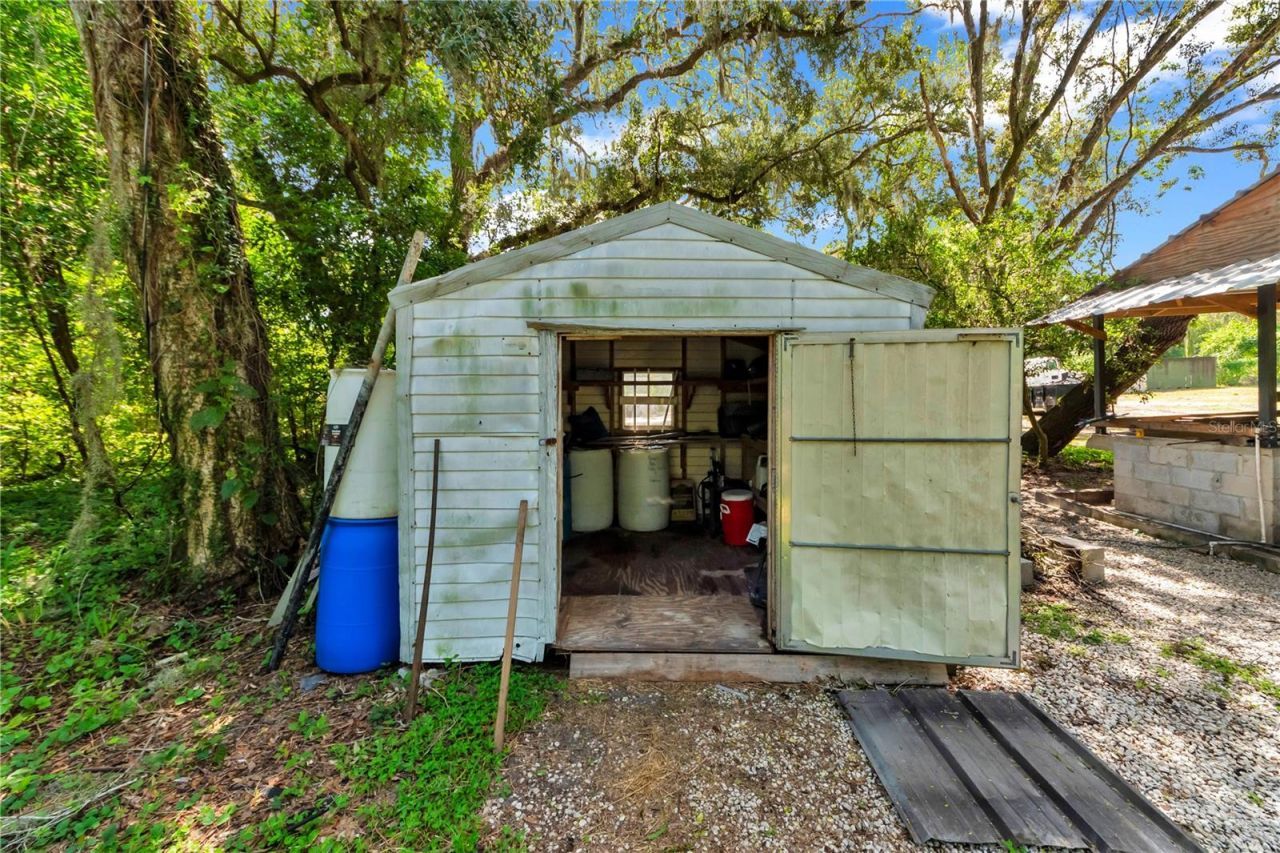 9922 Rockhill Road, Thonotosassa, FL 33592 Photo